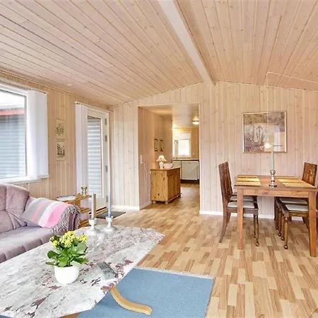 Tatil Evi Three-bedroom Holiday In Hals
